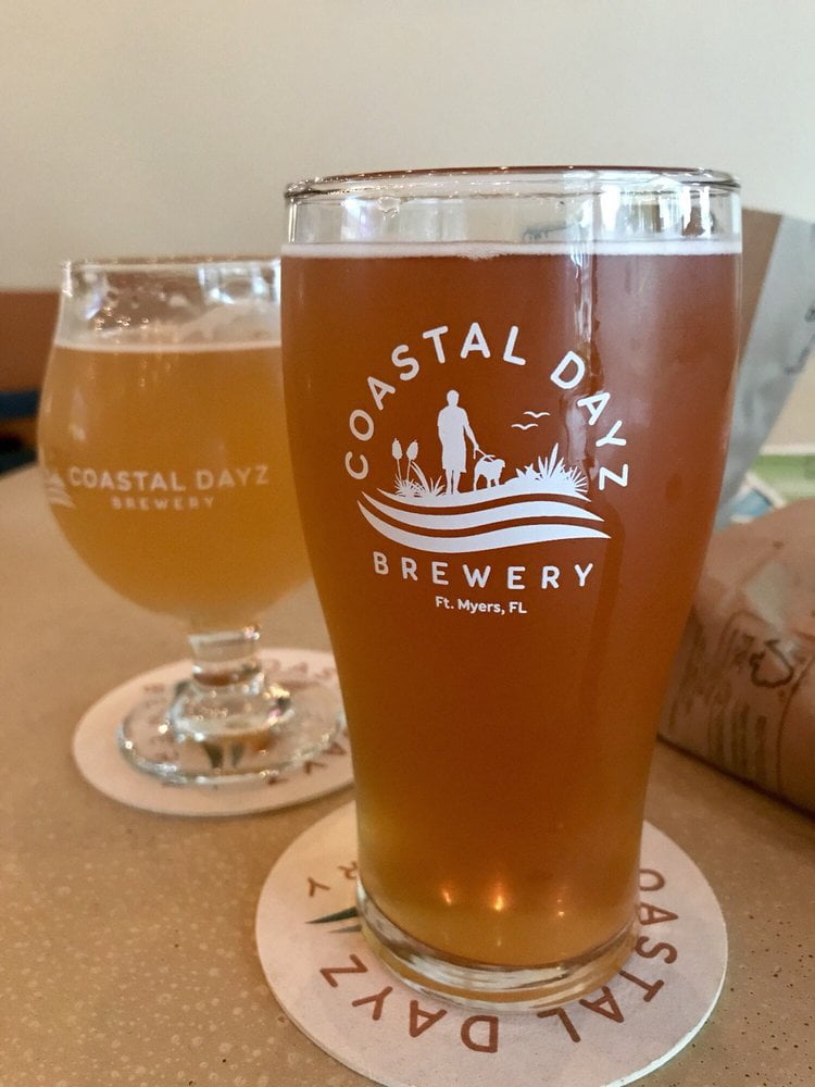 Coastal Dayz Brewing pint of beer