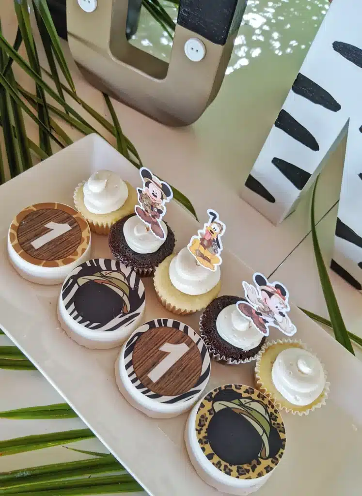 Ellie Bee Bakery birthday cupcakes