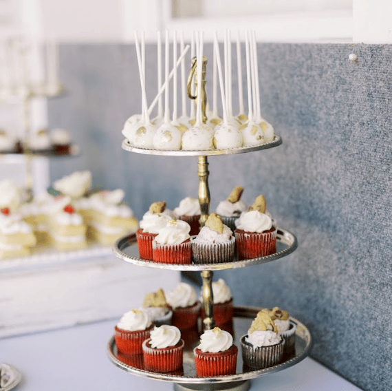 Fort Myers Ellie Bee Bakery cupcake display