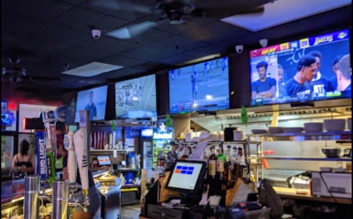 Pott's Sports Cafe in Fort Myers