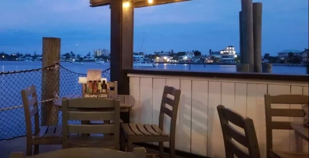 Dixie Fish Co overlooking the Fort Myers waters