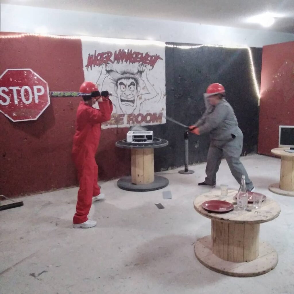 Fun thing to do is smash things in a rage room in fort myers